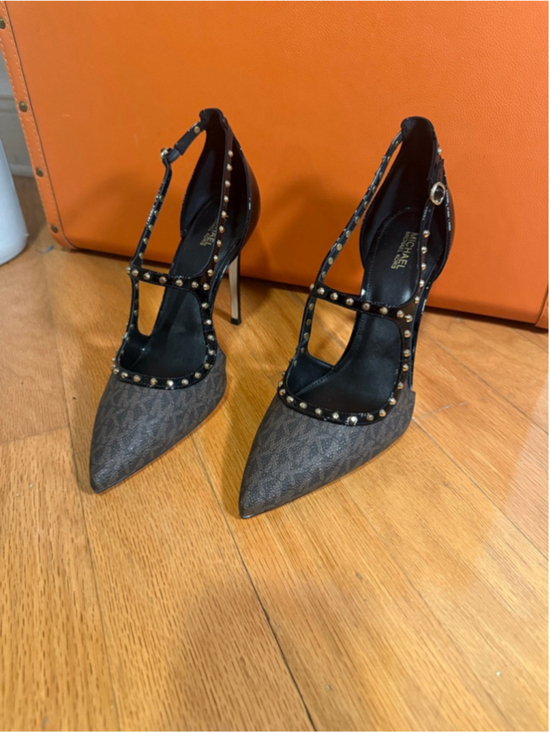 MICHAEL Michael Kors Shoes - New without tags, Woman’s Michael Kors Ava Studded Pumps, Brown/Black, size 9